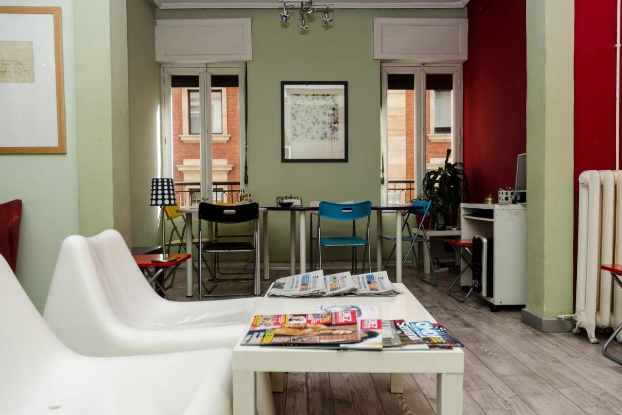 Pension Blanca B&B Leon Bagian luar foto