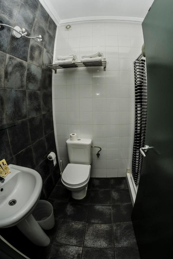 Pension Blanca B&B Leon Bagian luar foto