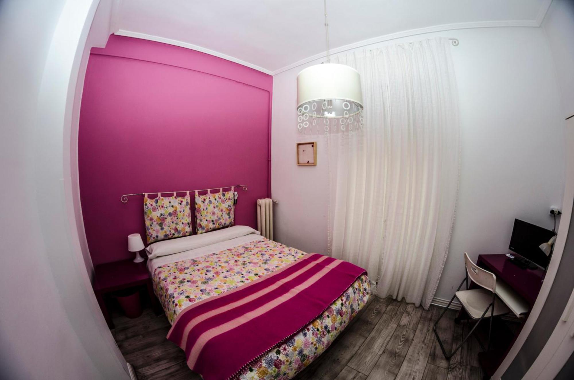 Pension Blanca B&B Leon Bagian luar foto