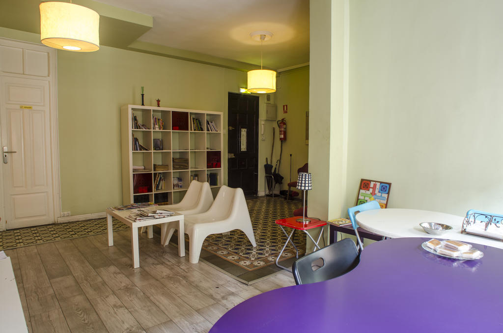 Pension Blanca B&B Leon Bagian luar foto